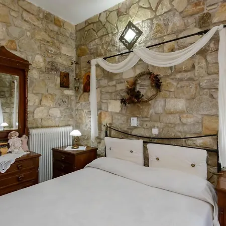 Majestic Chateau - Spectacular Seascapes & Pool فيلة