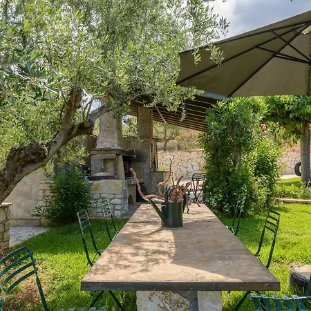 فيلة Majestic Chateau - Spectacular Seascapes & Pool