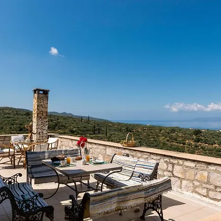 Majestic Chateau - Spectacular Seascapes & Pool Villa