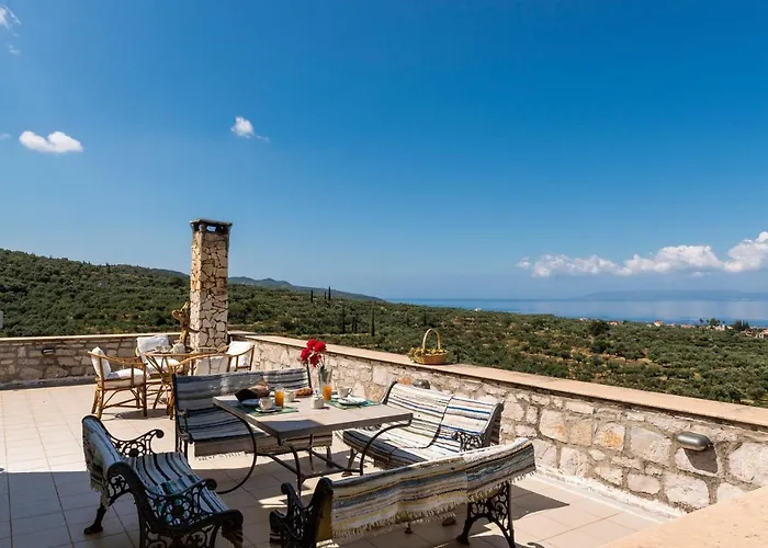 Majestic Chateau - Spectacular Seascapes & Pool Villa