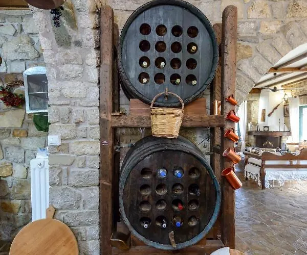 Majestic Chateau - Spectacular Seascapes & Pool Villa *