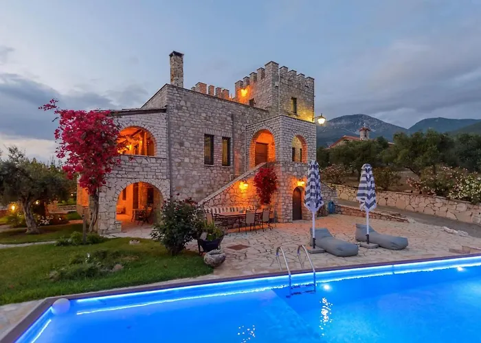 Majestic Chateau - Spectacular Seascapes & Pool Calamata