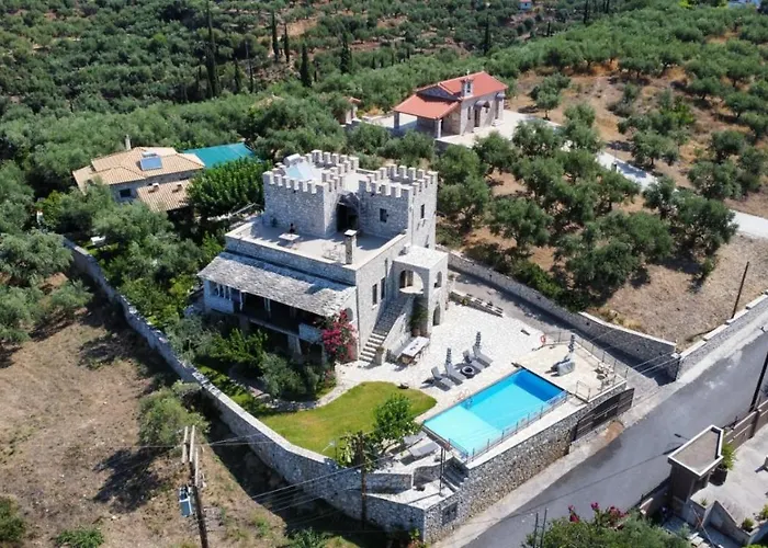 Majestic Chateau - Spectacular Seascapes & Pool Villa